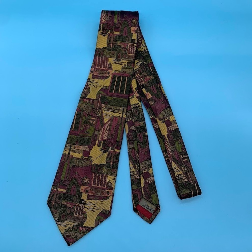 Vintage Bugatchi Trucking Semi Novelty Men's Classic Silk Neck Tie